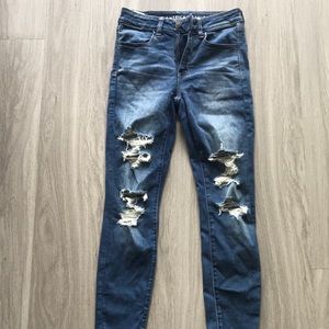 American eagle ripped skinny jeans